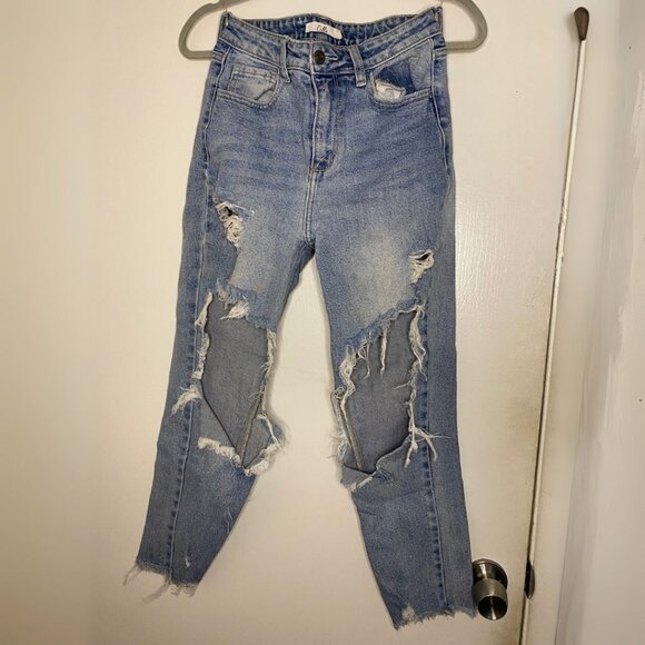 Cello Light Wash Distressed Jeans Size 1/25 - Picture 1 of 1